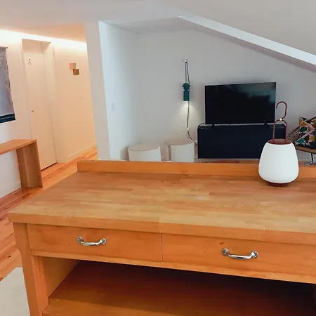 New Sophisticated Penthouse For Up To 10 Guests Lägenhet *
