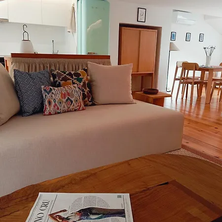 New Sophisticated Penthouse For Up To 10 Guests Lägenhet *