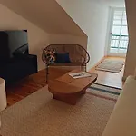 New Sophisticated Penthouse For Up To 10 Guests Lisboa