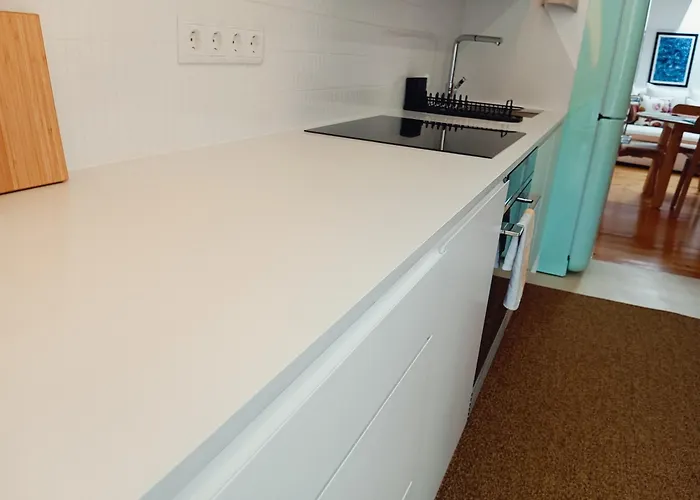 New Sophisticated Penthouse For Up To 10 Guests Daire Lisboa