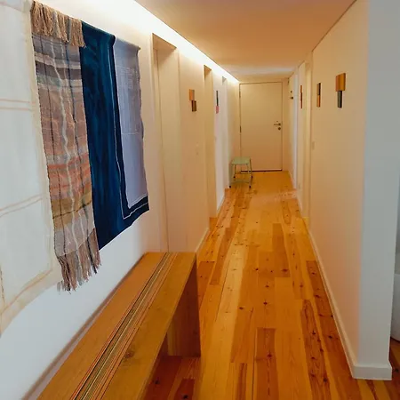 New Sophisticated Penthouse For Up To 10 Guests Lissabon