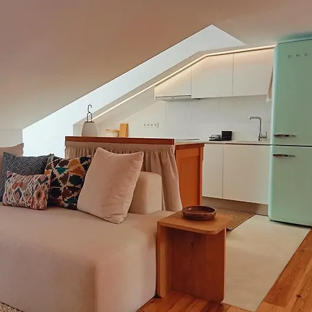 New Sophisticated Penthouse For Up To 10 Guests *