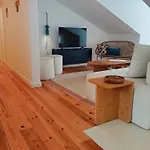 New Sophisticated Penthouse For Up To 10 Guests *